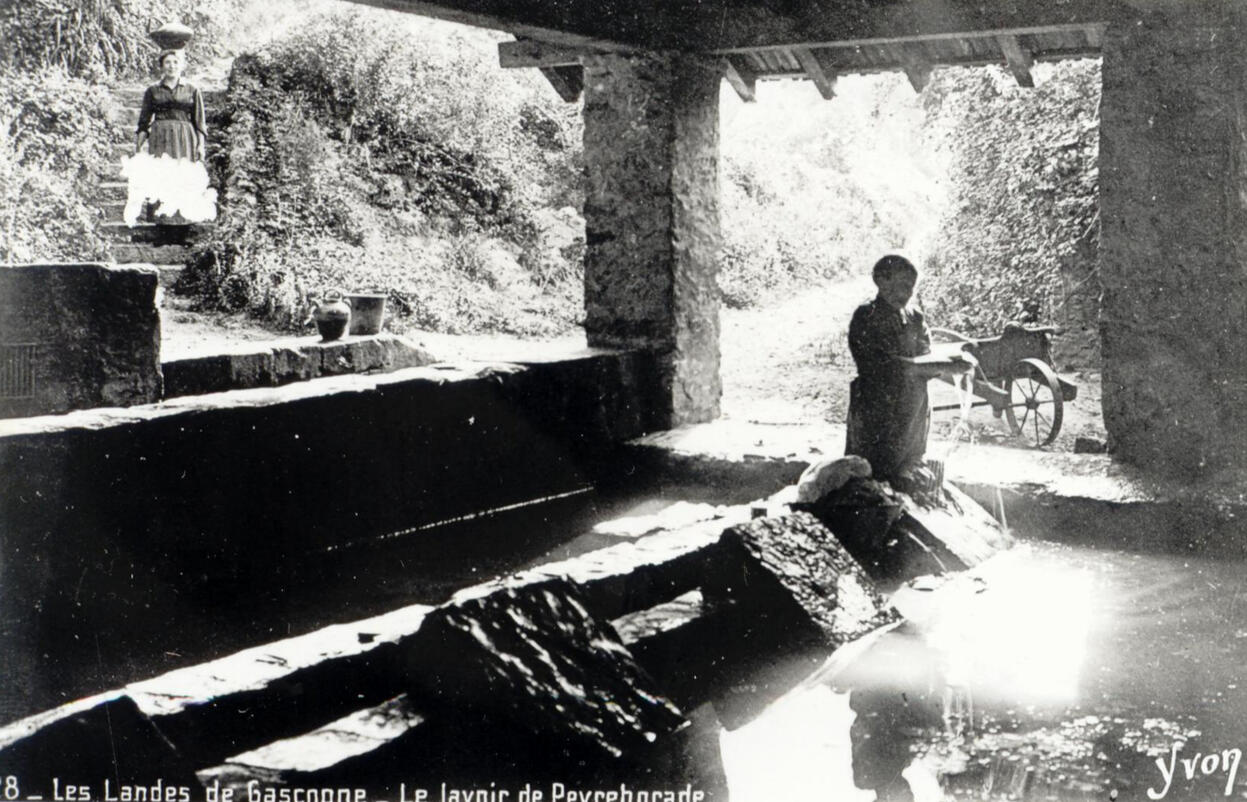 Peyrehorade's washhouse.