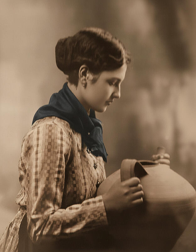 Jeune femme à la Pegas type « Cagnotte »