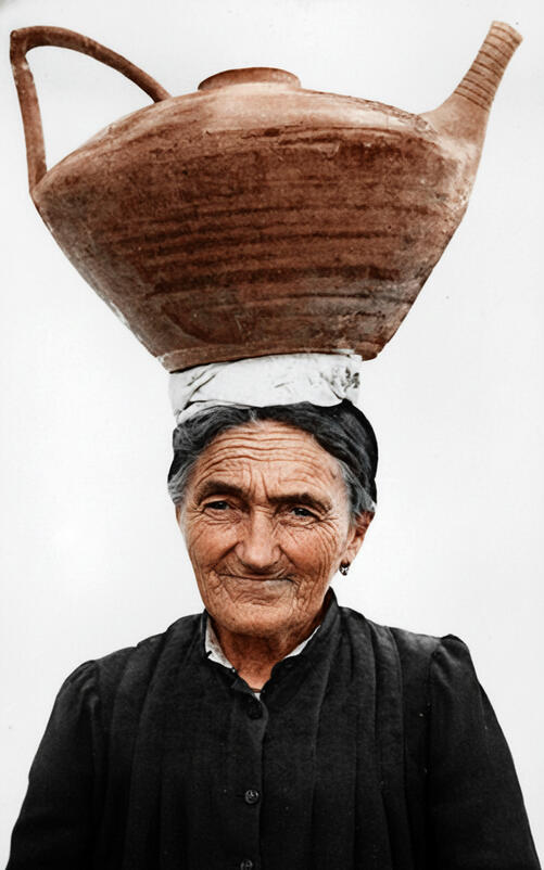 Porteuse d'eau